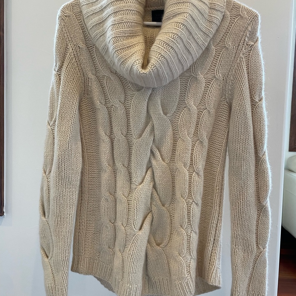 Saks 5th Avenue cashmere chunky sweater